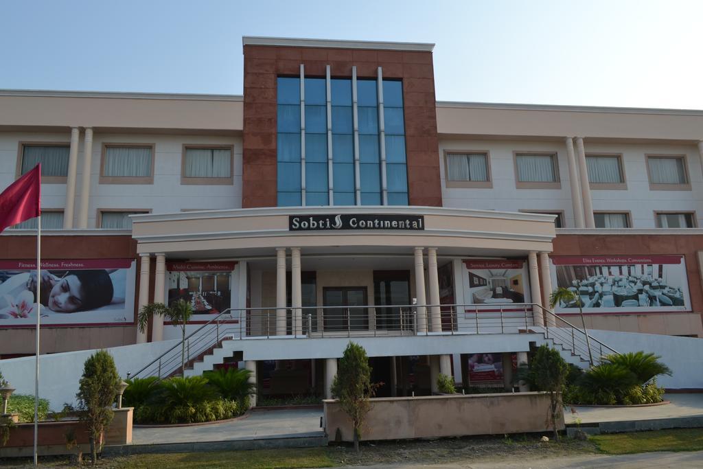 Hotel Sobti Continental Rudrapur Εξωτερικό φωτογραφία